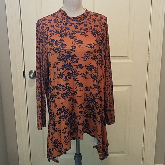 LOGO by Lori Goldstein Tops - Lori Goldstein tunic